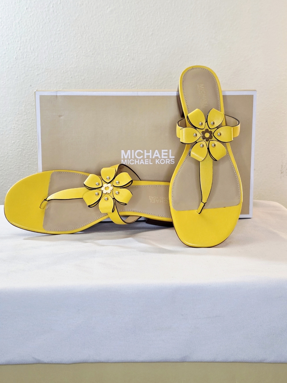 MICHAEL Michael Kors Tara Leather Thong Sandal In Sunflower Size 7.5M